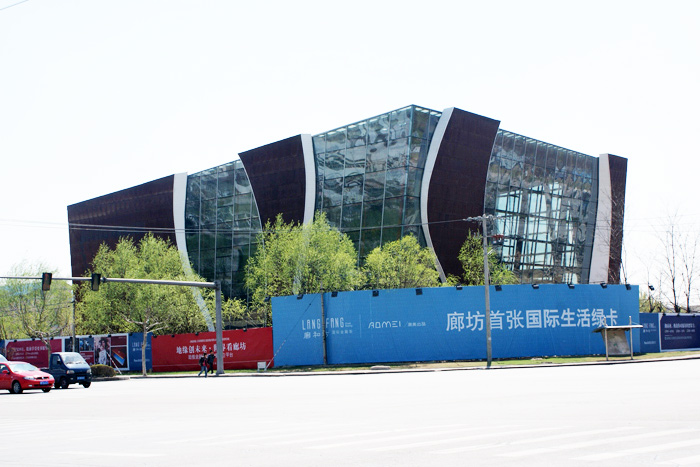 �Ⱥͷ��r��չ�[����